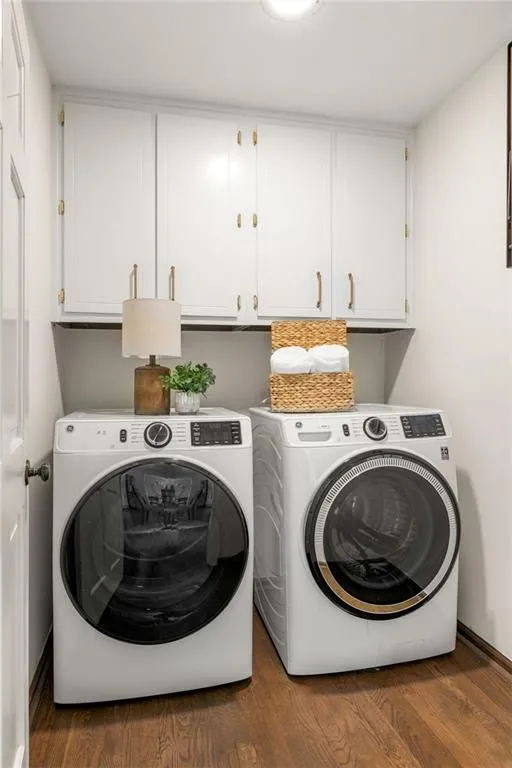 325 Breakwater Ridge, Atlanta, Georgia 30328, 5 Bedrooms Bedrooms, ,4 BathroomsBathrooms,Residential,Sold,325 Breakwater Ridge,7376070