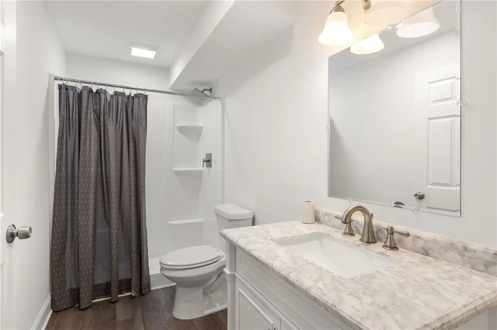 325 Breakwater Ridge, Atlanta, Georgia 30328, 5 Bedrooms Bedrooms, ,4 BathroomsBathrooms,Residential,Sold,325 Breakwater Ridge,7376070