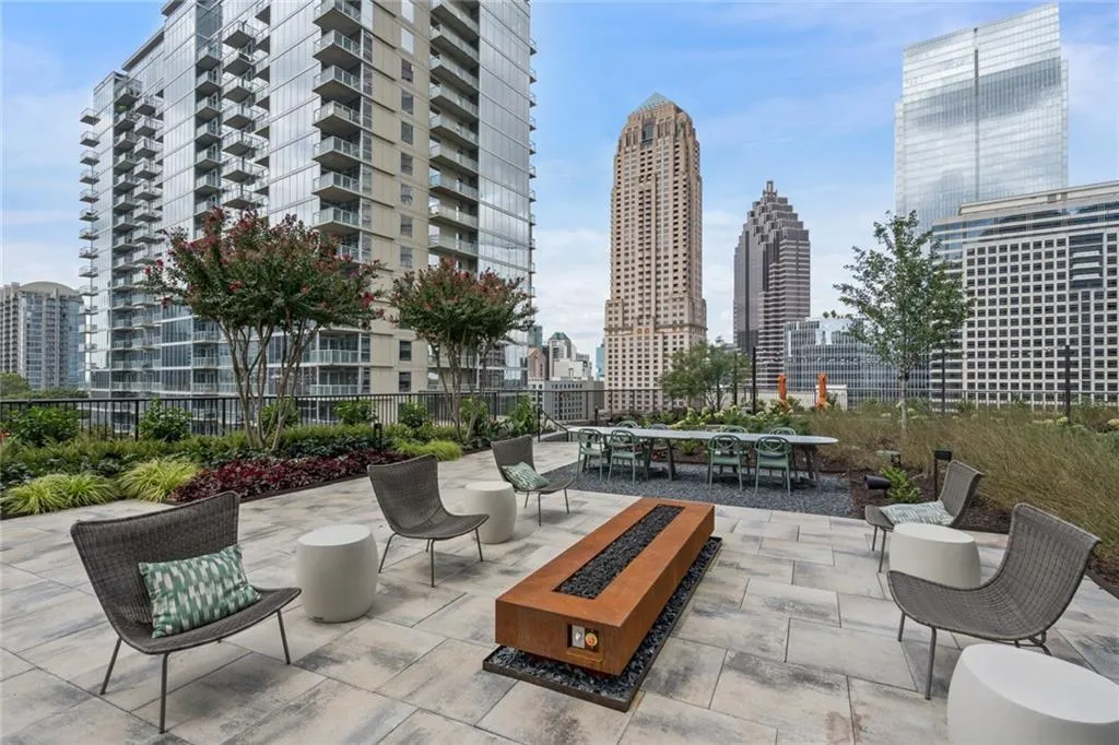 1080 Peachtree Street Ne Unit 1402, Atlanta, Georgia 30309, 2 Bedrooms Bedrooms, ,2 BathroomsBathrooms,Residential,For Sale,1080 Peachtree Street Ne Unit 1402,7587083