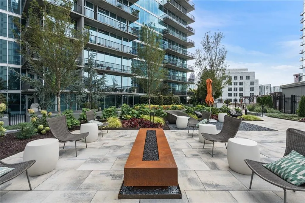 1080 Peachtree Street Ne Unit 1402, Atlanta, Georgia 30309, 2 Bedrooms Bedrooms, ,2 BathroomsBathrooms,Residential,For Sale,1080 Peachtree Street Ne Unit 1402,7587083