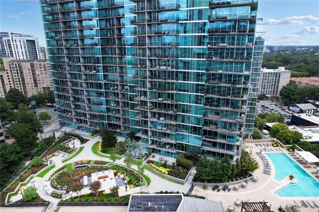 1080 Peachtree Street Ne Unit 1402, Atlanta, Georgia 30309, 2 Bedrooms Bedrooms, ,2 BathroomsBathrooms,Residential,For Sale,1080 Peachtree Street Ne Unit 1402,7587083