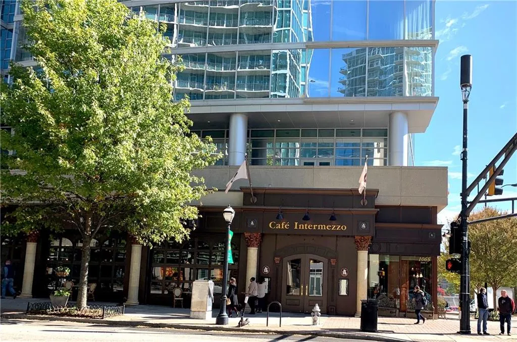 1080 Peachtree Street Ne Unit 1402, Atlanta, Georgia 30309, 2 Bedrooms Bedrooms, ,2 BathroomsBathrooms,Residential,For Sale,1080 Peachtree Street Ne Unit 1402,7587083