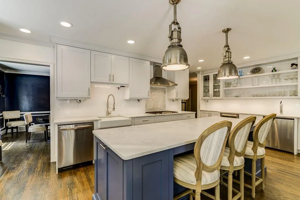 2649 Sharondale Circle Ne, Atlanta, Georgia 30305, 5 Bedrooms Bedrooms, ,4 BathroomsBathrooms,Residential,Sold,2649 Sharondale Circle Ne,5847373