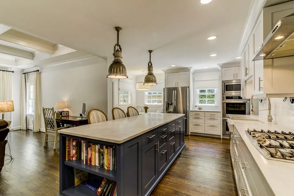 2649 Sharondale Circle Ne, Atlanta, Georgia 30305, 5 Bedrooms Bedrooms, ,4 BathroomsBathrooms,Residential,Sold,2649 Sharondale Circle Ne,5847373