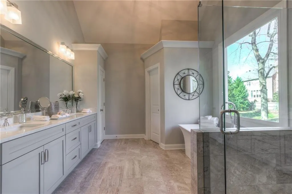 53 Long Island Place, Sandy Springs, Georgia 30328, 5 Bedrooms Bedrooms, ,4 BathroomsBathrooms,Residential,Sold,53 Long Island Place,5811377
