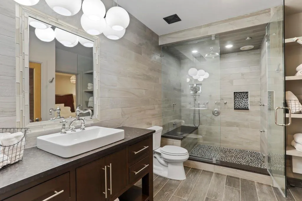 525 Glengate Cove, Sandy Springs, Georgia 30328, 6 Bedrooms Bedrooms, ,6 BathroomsBathrooms,Residential,Sold,525 Glengate Cove,6630035