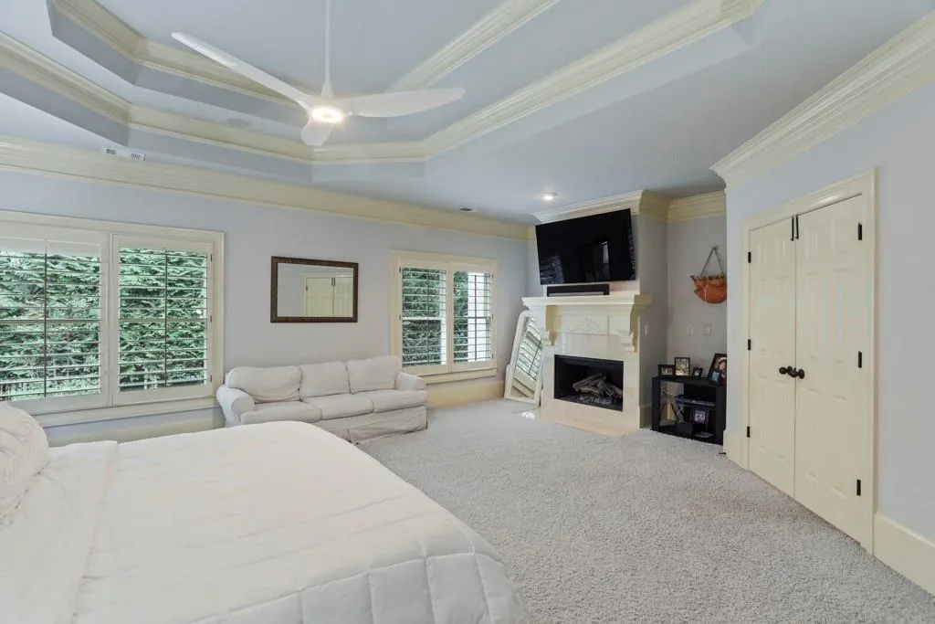 525 Glengate Cove, Sandy Springs, Georgia 30328, 6 Bedrooms Bedrooms, ,6 BathroomsBathrooms,Residential,Sold,525 Glengate Cove,6630035