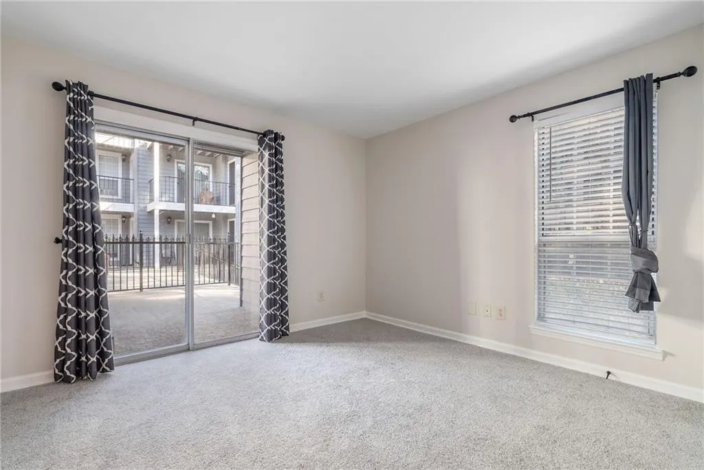 201 Granville Court, Atlanta, Georgia 30328, 1 Bedroom Bedrooms, ,1 BathroomBathrooms,Residential,Sold,201 Granville Court,7562801