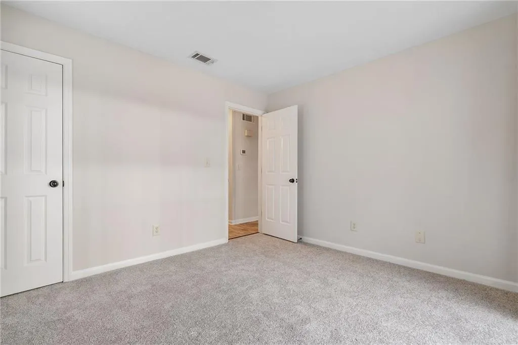 201 Granville Court, Atlanta, Georgia 30328, 1 Bedroom Bedrooms, ,1 BathroomBathrooms,Residential,Sold,201 Granville Court,7562801