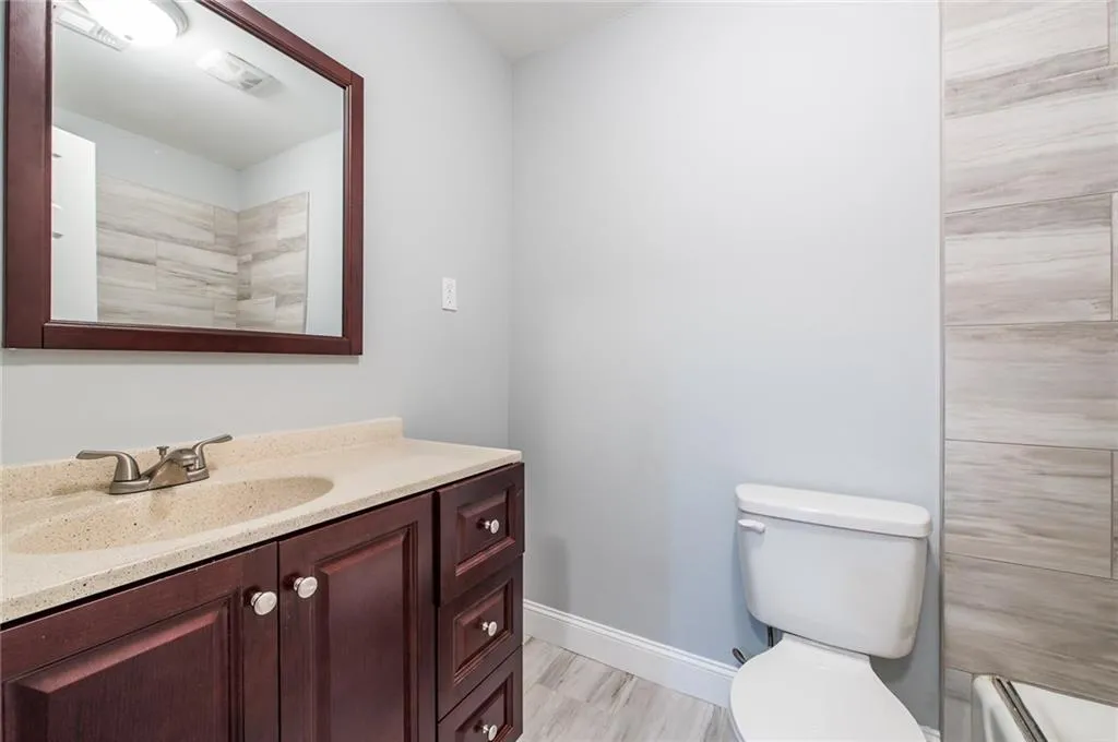 5573 Kingsport Drive, Atlanta, Georgia 30342, 2 Bedrooms Bedrooms, ,1 BathroomBathrooms,Residential,Sold,5573 Kingsport Drive,5954815