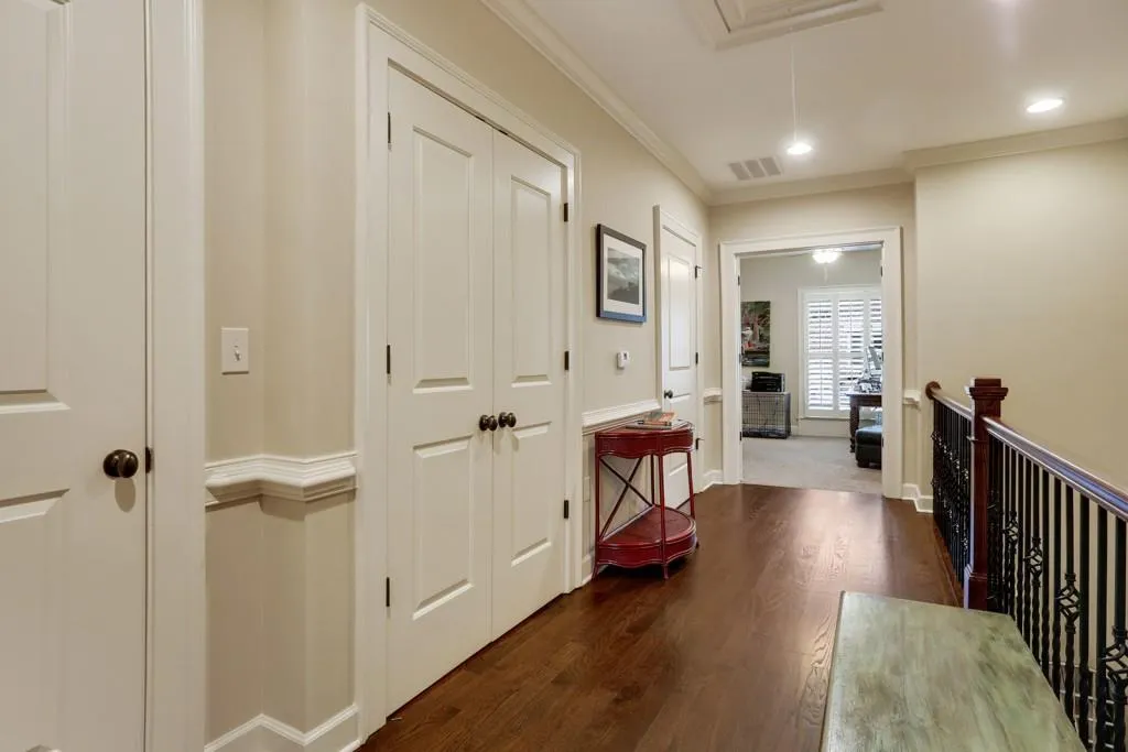 704 Creekgarden Court, Atlanta, Georgia 30339, 3 Bedrooms Bedrooms, ,3 BathroomsBathrooms,Residential,Sold,704 Creekgarden Court,5655935