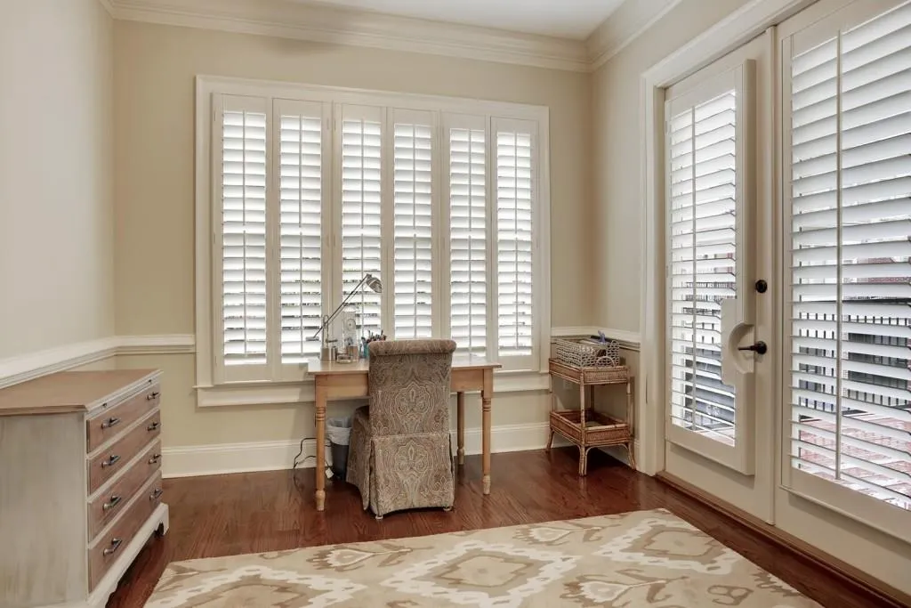 704 Creekgarden Court, Atlanta, Georgia 30339, 3 Bedrooms Bedrooms, ,3 BathroomsBathrooms,Residential,Sold,704 Creekgarden Court,5655935