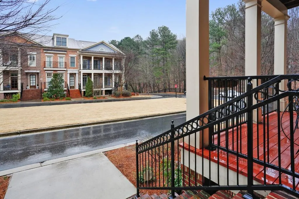 704 Creekgarden Court, Atlanta, Georgia 30339, 3 Bedrooms Bedrooms, ,3 BathroomsBathrooms,Residential,Sold,704 Creekgarden Court,5655935