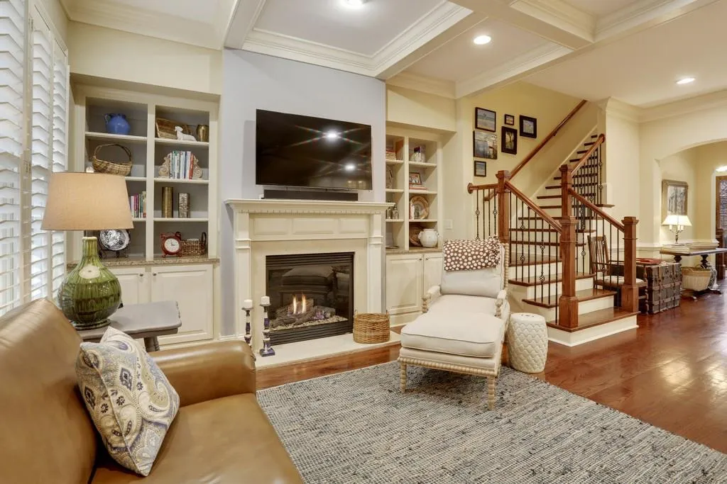 704 Creekgarden Court, Atlanta, Georgia 30339, 3 Bedrooms Bedrooms, ,3 BathroomsBathrooms,Residential,Sold,704 Creekgarden Court,5655935