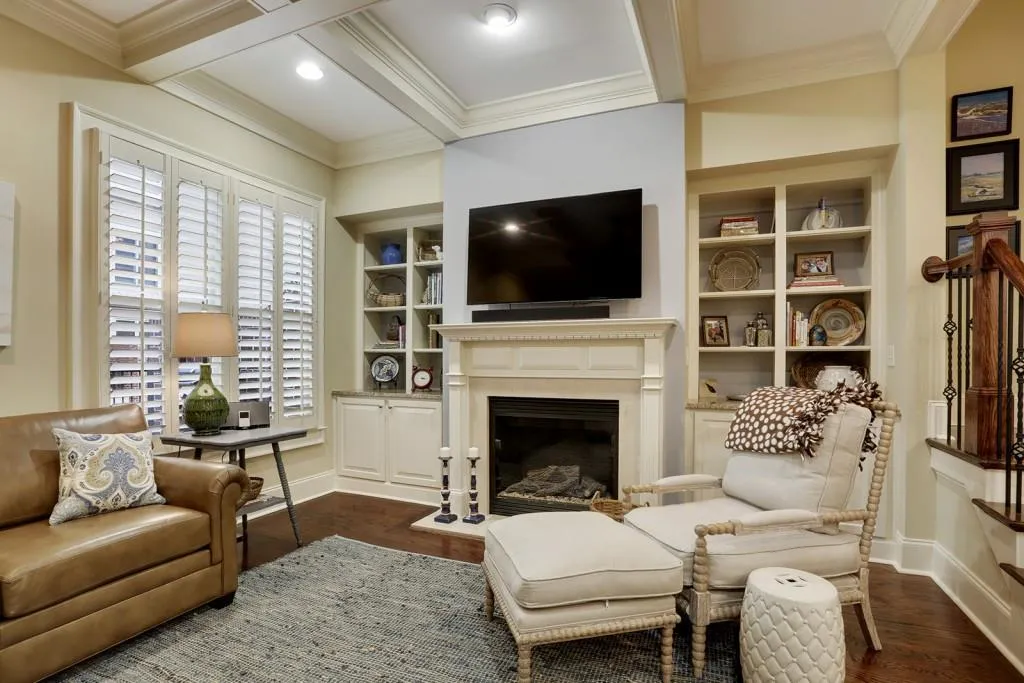 704 Creekgarden Court, Atlanta, Georgia 30339, 3 Bedrooms Bedrooms, ,3 BathroomsBathrooms,Residential,Sold,704 Creekgarden Court,5655935