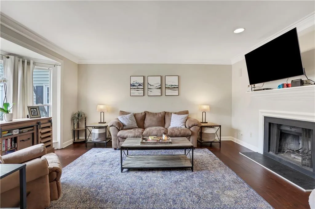50 Mount Vernon Circle, Atlanta, Georgia 30338, 2 Bedrooms Bedrooms, ,2 BathroomsBathrooms,Residential,Sold,50 Mount Vernon Circle,7193969