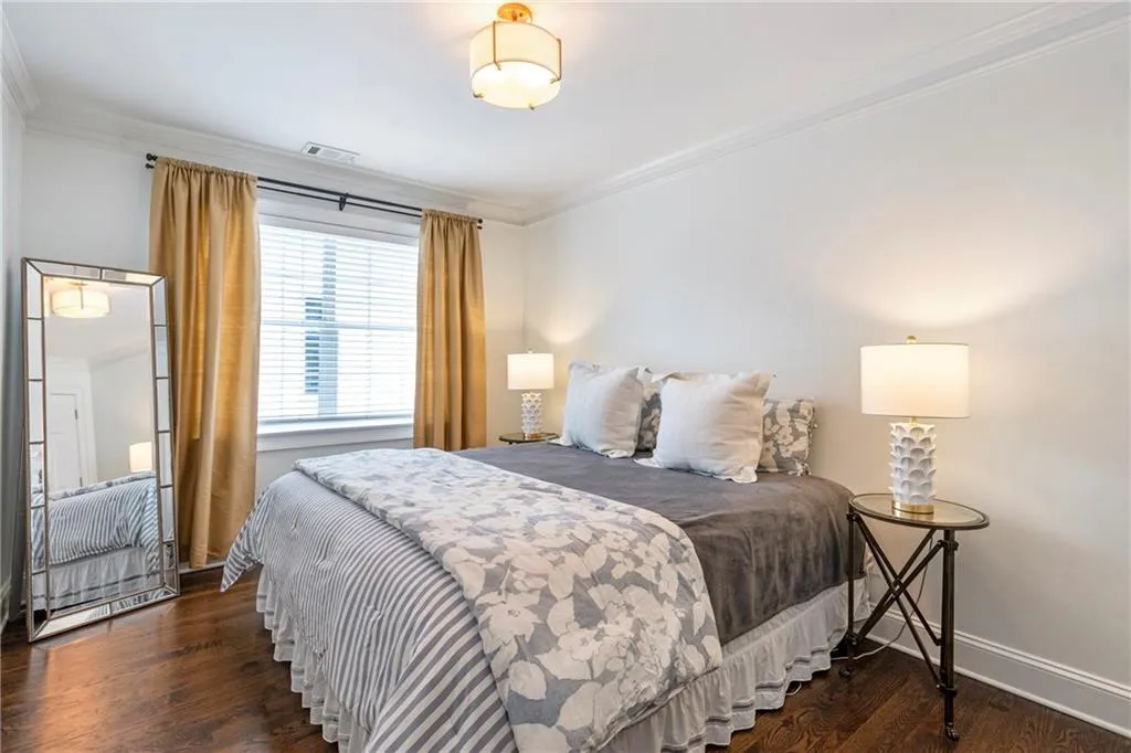 35 Sheridan Drive Ne Unit 12, Atlanta, Georgia 30305, 2 Bedrooms Bedrooms, ,1 BathroomBathrooms,Residential,For Sale,35 Sheridan Drive Ne Unit 12,7633797