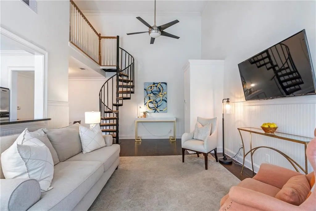 35 Sheridan Drive Ne Unit 12, Atlanta, Georgia 30305, 2 Bedrooms Bedrooms, ,1 BathroomBathrooms,Residential,For Sale,35 Sheridan Drive Ne Unit 12,7633797