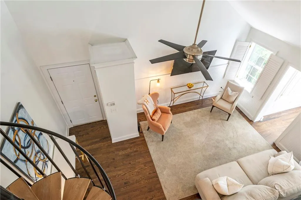 35 Sheridan Drive Ne Unit 12, Atlanta, Georgia 30305, 2 Bedrooms Bedrooms, ,1 BathroomBathrooms,Residential,For Sale,35 Sheridan Drive Ne Unit 12,7633797