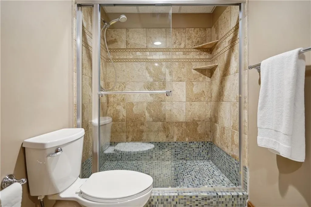 Fourth full bathroom