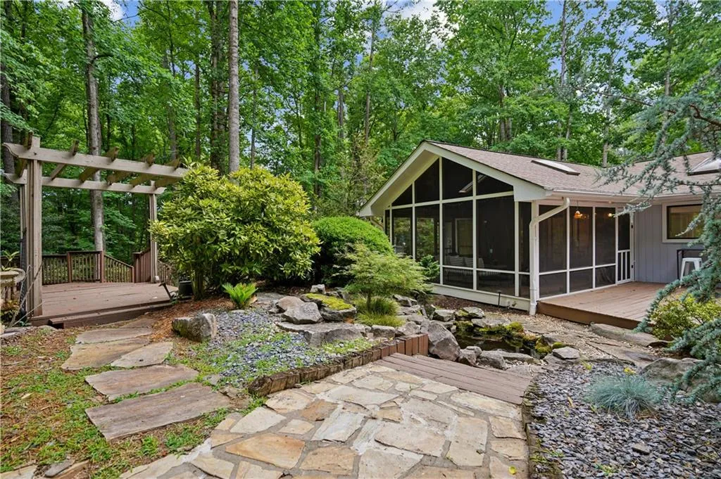 another example of innovative design while providing a serene escape