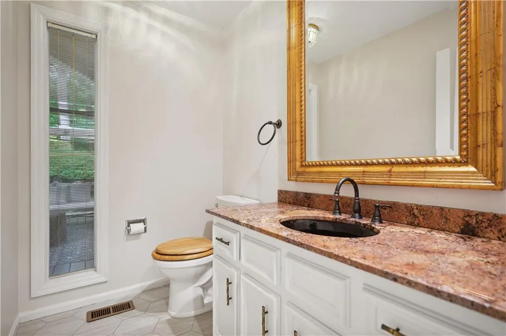 Half-bath on the main