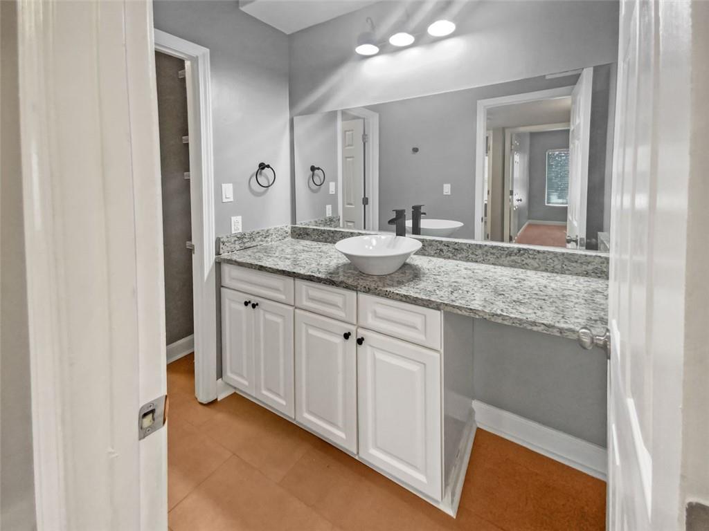 6980 ROSWELL Road Unit E12, Atlanta, Georgia 30328, 2 Bedrooms Bedrooms, ,1 BathroomBathrooms,Residential,Sold,6980 ROSWELL Road Unit E12,7324050