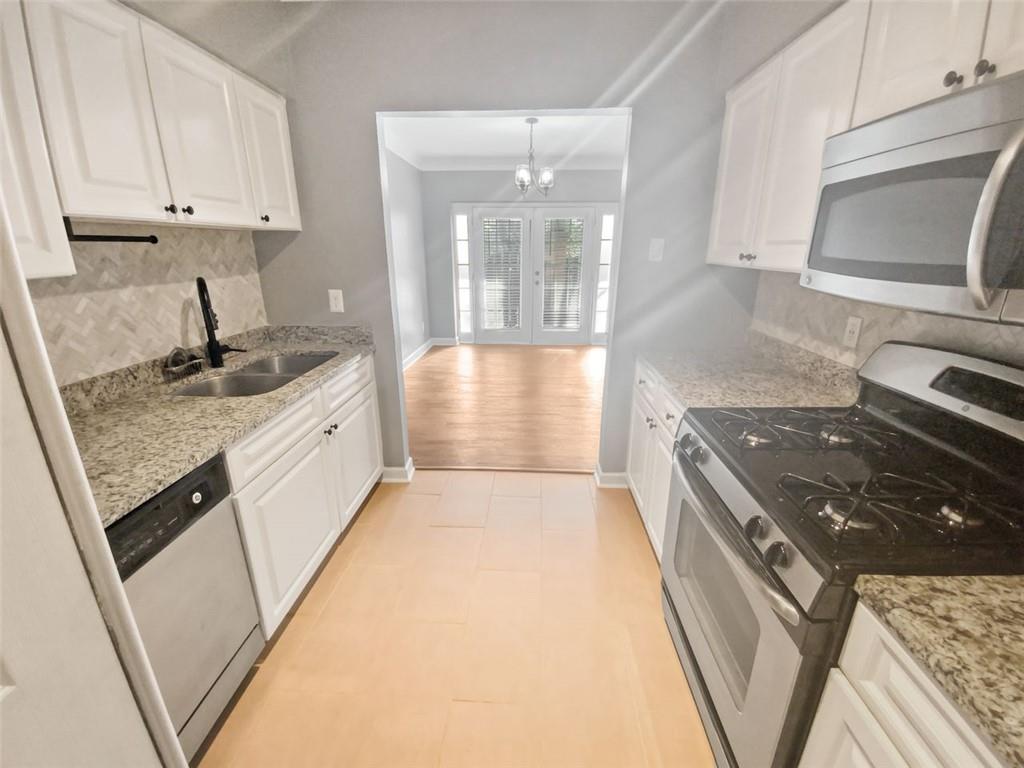 6980 ROSWELL Road Unit E12, Atlanta, Georgia 30328, 2 Bedrooms Bedrooms, ,1 BathroomBathrooms,Residential,Sold,6980 ROSWELL Road Unit E12,7324050