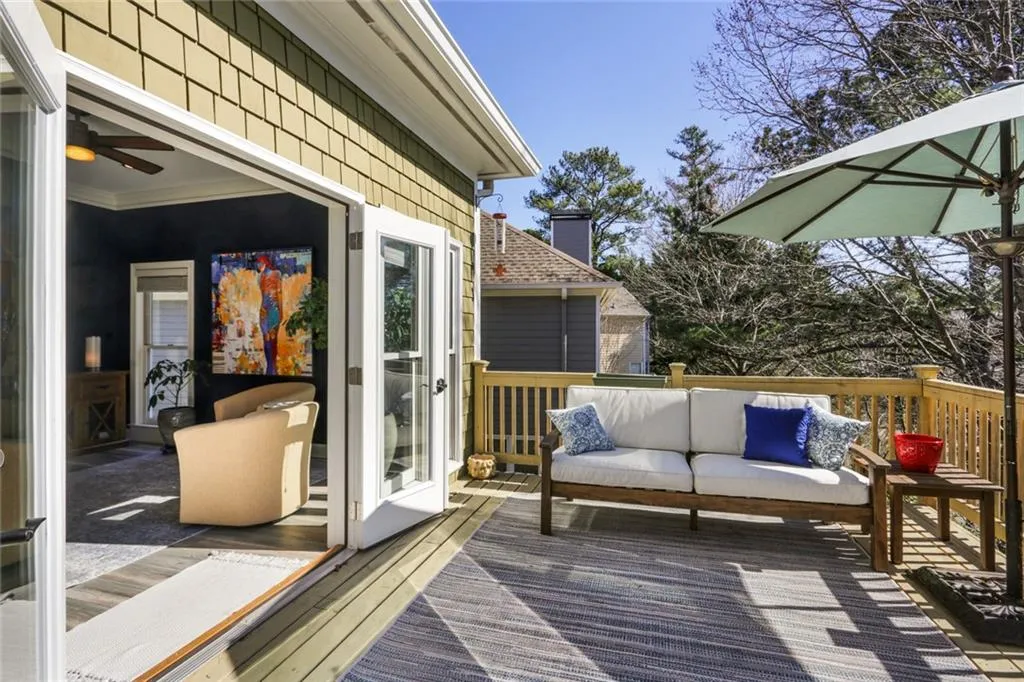 4565 Windsor Park Place, Atlanta, Georgia 30342, 3 Bedrooms Bedrooms, ,2 BathroomsBathrooms,Residential,Sold,4565 Windsor Park Place,7011098