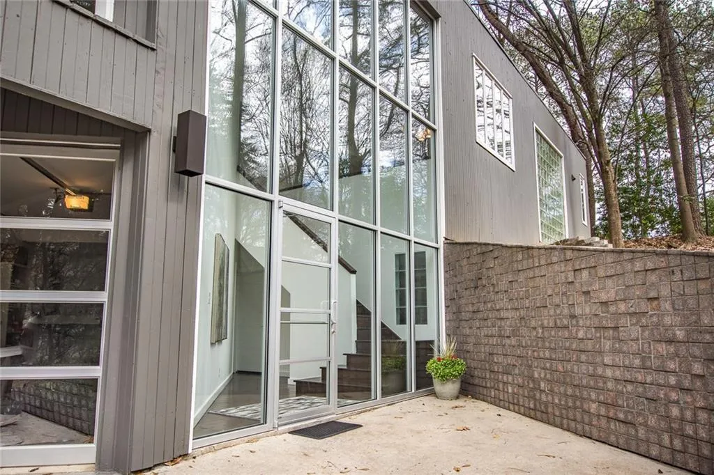 407 N Garden Lane Nw, Atlanta, Georgia 30309, 3 Bedrooms Bedrooms, ,3 BathroomsBathrooms,Residential,Sold,407 N Garden Lane Nw,5969456