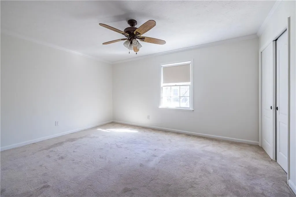 6700 Roswell Road Unit 17d, Roswell, Georgia 30328, 2 Bedrooms Bedrooms, ,1 BathroomBathrooms,Residential,Sold,6700 Roswell Road Unit 17d,7510806