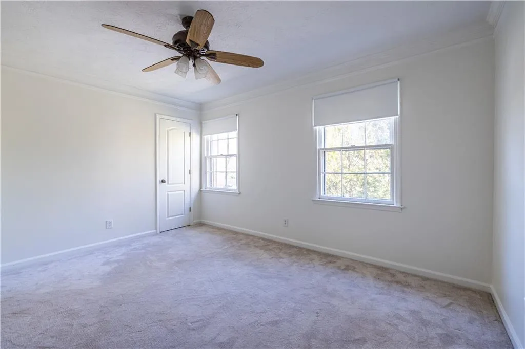 6700 Roswell Road Unit 17d, Roswell, Georgia 30328, 2 Bedrooms Bedrooms, ,1 BathroomBathrooms,Residential,Sold,6700 Roswell Road Unit 17d,7510806