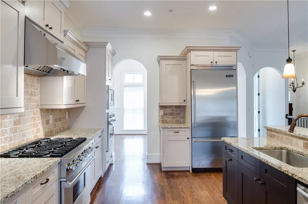 58 Sheridan Drive Ne Unit 25, Atlanta, Georgia 30305, 3 Bedrooms Bedrooms, ,3 BathroomsBathrooms,Residential,Sold,58 Sheridan Drive Ne Unit 25,5705844