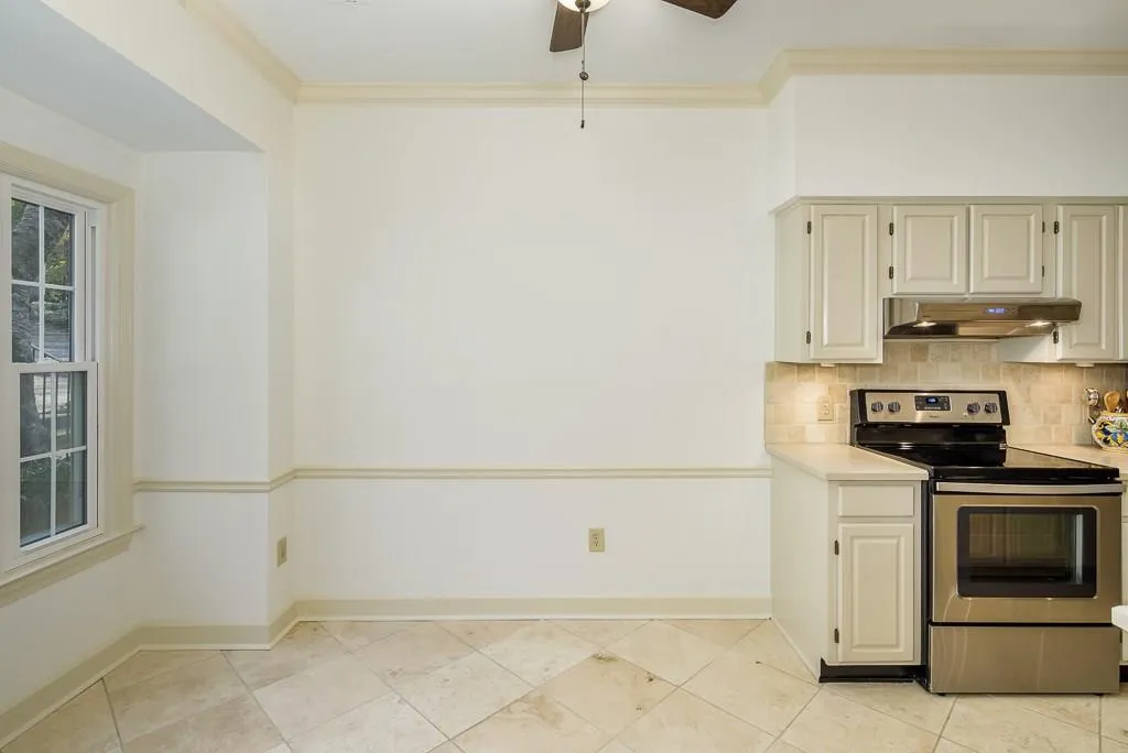 1160 Windsor Parkway Unit 3, Atlanta, Georgia 30319, 3 Bedrooms Bedrooms, ,2 BathroomsBathrooms,Residential,Sold,1160 Windsor Parkway Unit 3,6106493