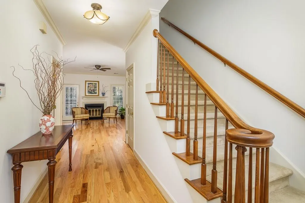 1160 Windsor Parkway Unit 3, Atlanta, Georgia 30319, 3 Bedrooms Bedrooms, ,2 BathroomsBathrooms,Residential,Sold,1160 Windsor Parkway Unit 3,6106493