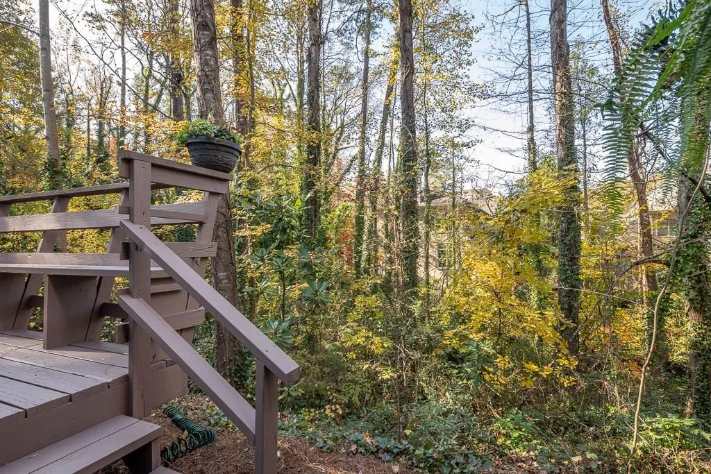 1160 Windsor Parkway Unit 3, Atlanta, Georgia 30319, 3 Bedrooms Bedrooms, ,2 BathroomsBathrooms,Residential,Sold,1160 Windsor Parkway Unit 3,6106493