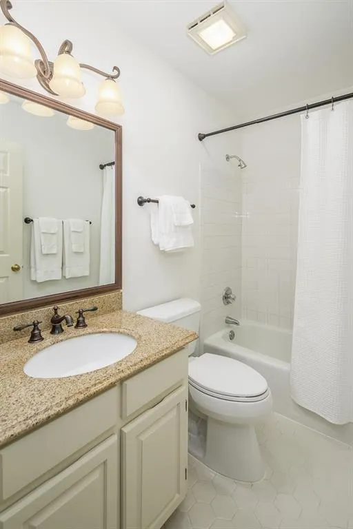 1160 Windsor Parkway Unit 3, Atlanta, Georgia 30319, 3 Bedrooms Bedrooms, ,2 BathroomsBathrooms,Residential,Sold,1160 Windsor Parkway Unit 3,6106493