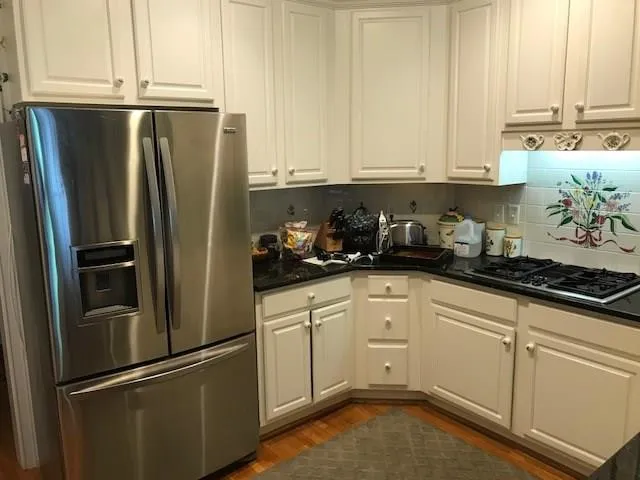 325 Whitley Park Drive, Sandy Springs, Georgia 30350, 4 Bedrooms Bedrooms, ,3 BathroomsBathrooms,Residential,Sold,325 Whitley Park Drive,5914412