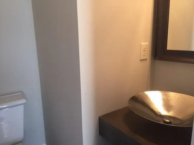 4212 Deming Circle Unit 116, Sandy Springs, Georgia 30342, 3 Bedrooms Bedrooms, ,3 BathroomsBathrooms,Residential,Sold,4212 Deming Circle Unit 116,5810222