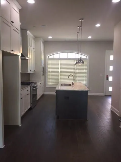 4212 Deming Circle Unit 116, Sandy Springs, Georgia 30342, 3 Bedrooms Bedrooms, ,3 BathroomsBathrooms,Residential,Sold,4212 Deming Circle Unit 116,5810222