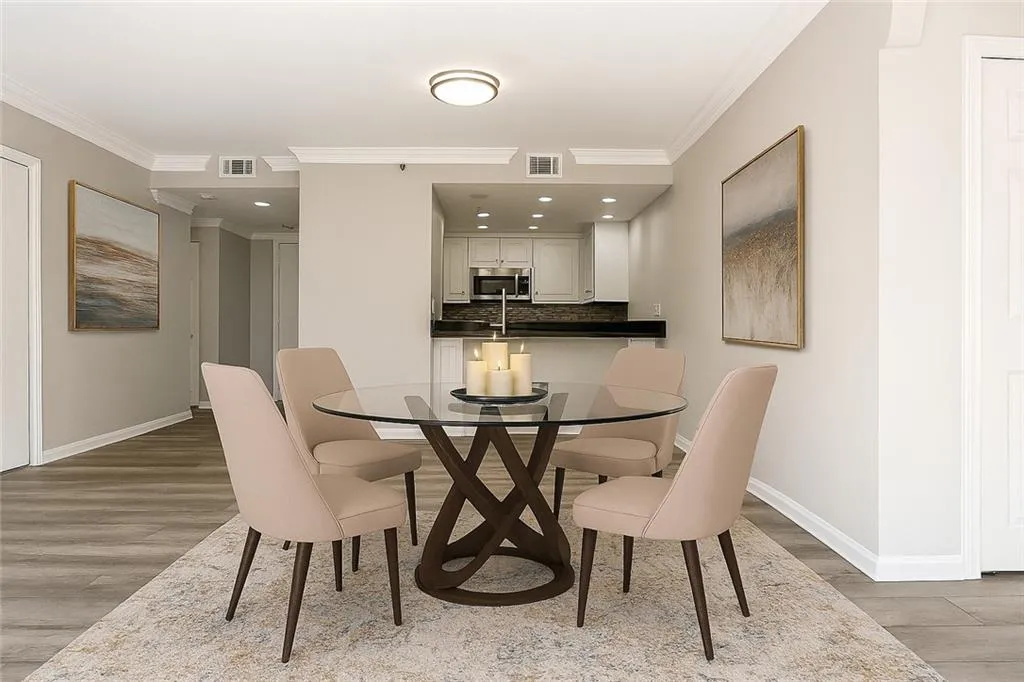 Dining area Dining area