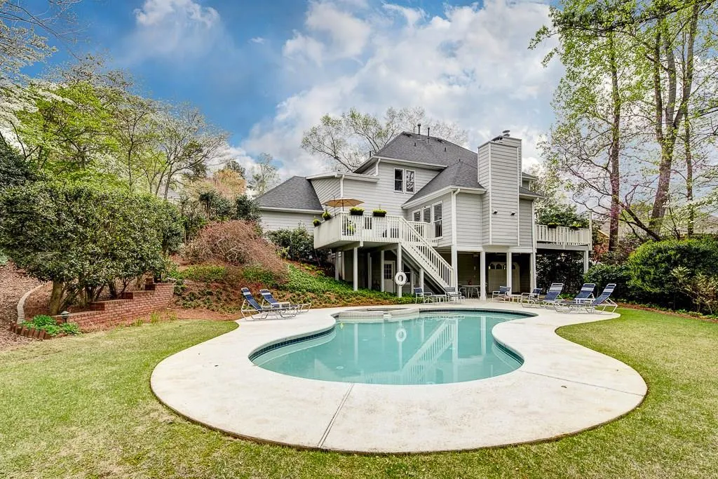 325 Wynland Trace, Sandy Springs, Georgia 30350, 3 Bedrooms Bedrooms, ,2 BathroomsBathrooms,Residential,Sold,325 Wynland Trace,5671410