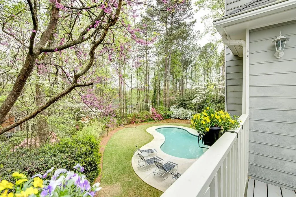 325 Wynland Trace, Sandy Springs, Georgia 30350, 3 Bedrooms Bedrooms, ,2 BathroomsBathrooms,Residential,Sold,325 Wynland Trace,5671410