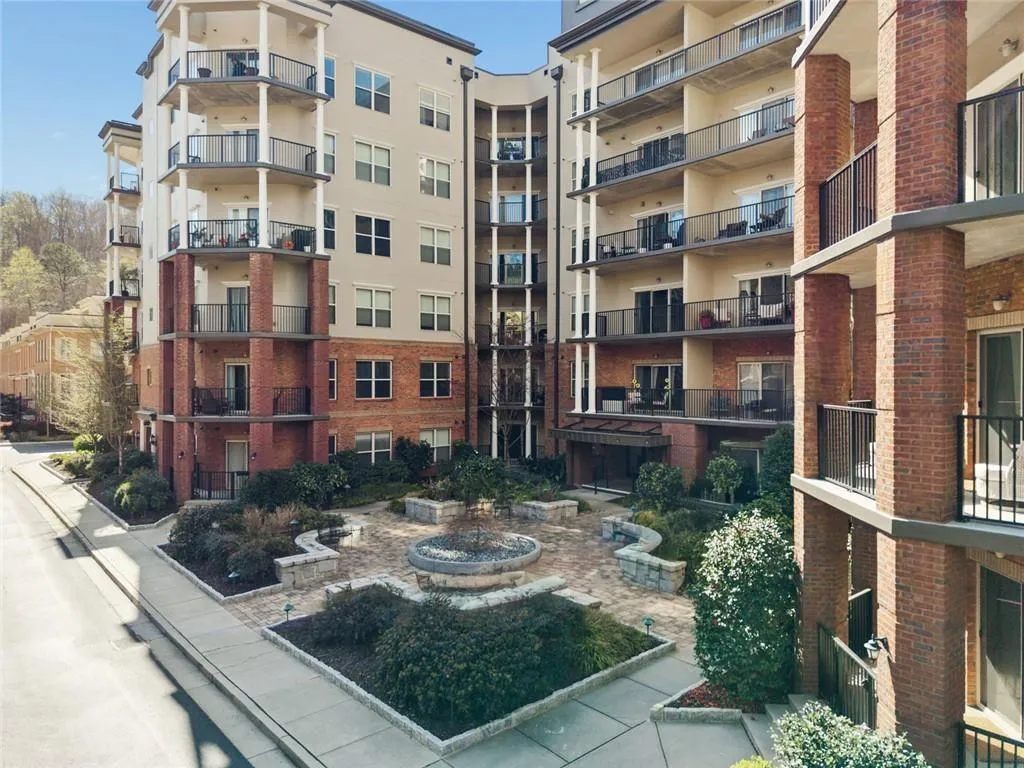 200 River Vista Drive Unit 311, Atlanta, Georgia 30339, 2 Bedrooms Bedrooms, ,2 BathroomsBathrooms,Residential,For Sale,200 River Vista Drive Unit 311,7740298