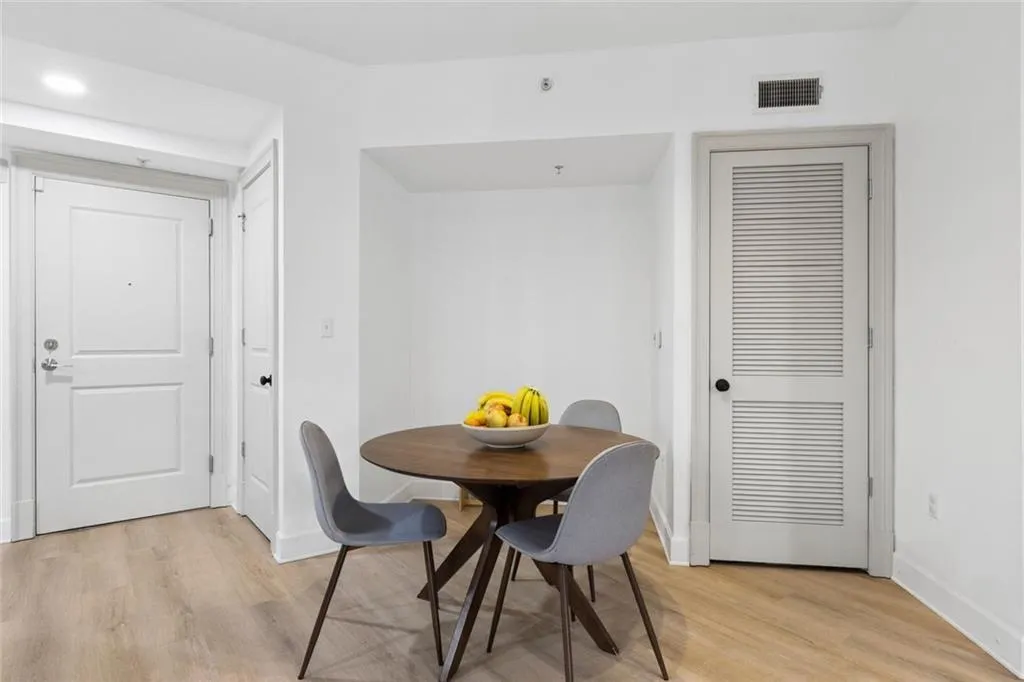 200 River Vista Drive Unit 311, Atlanta, Georgia 30339, 2 Bedrooms Bedrooms, ,2 BathroomsBathrooms,Residential,For Sale,200 River Vista Drive Unit 311,7740298