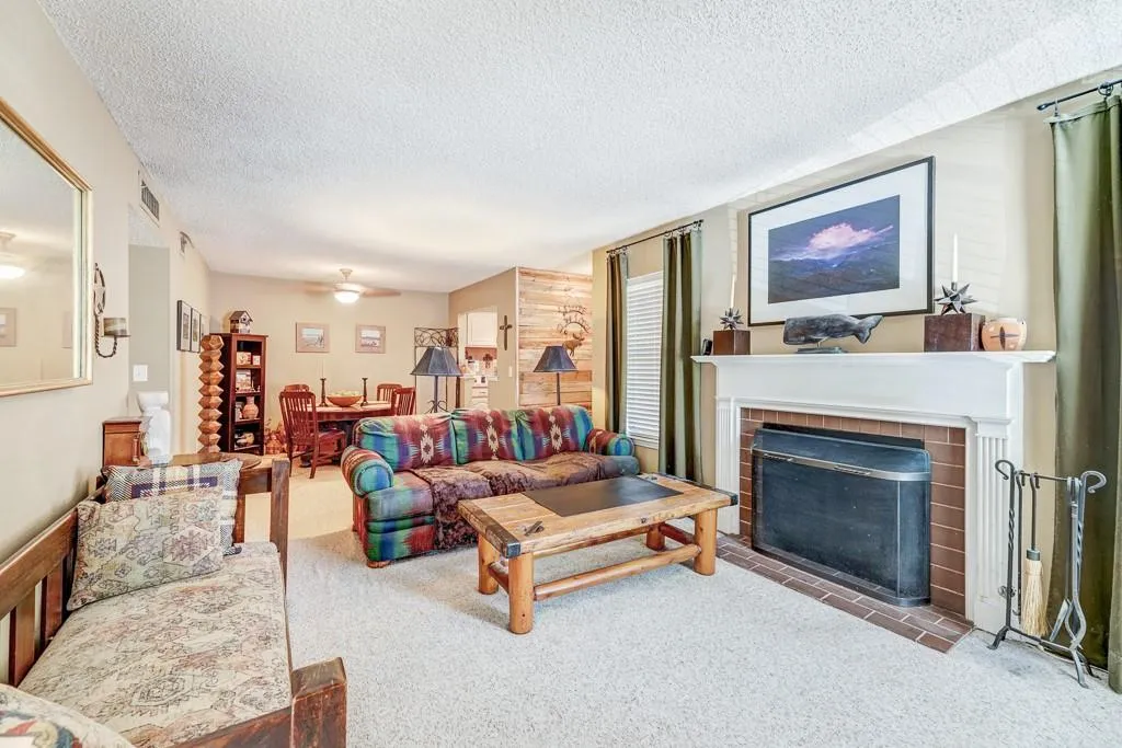 1703 Huntingdon Chase, Sandy Springs, Georgia 30350, 1 Bedroom Bedrooms, ,1 BathroomBathrooms,Residential,Sold,1703 Huntingdon Chase,6898981