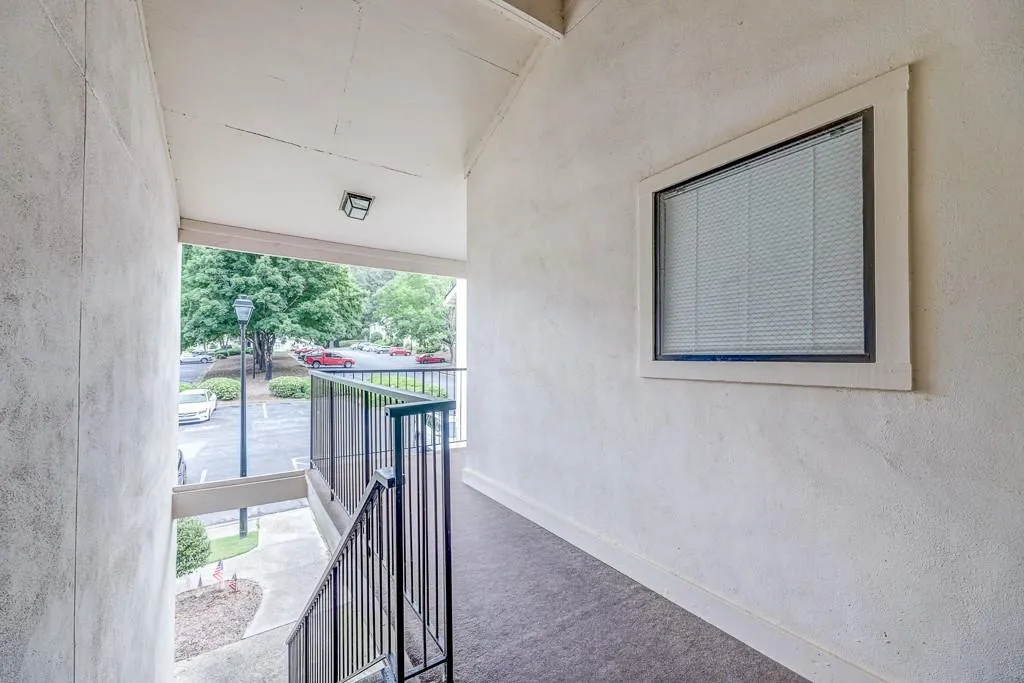 1703 Huntingdon Chase, Sandy Springs, Georgia 30350, 1 Bedroom Bedrooms, ,1 BathroomBathrooms,Residential,Sold,1703 Huntingdon Chase,6898981