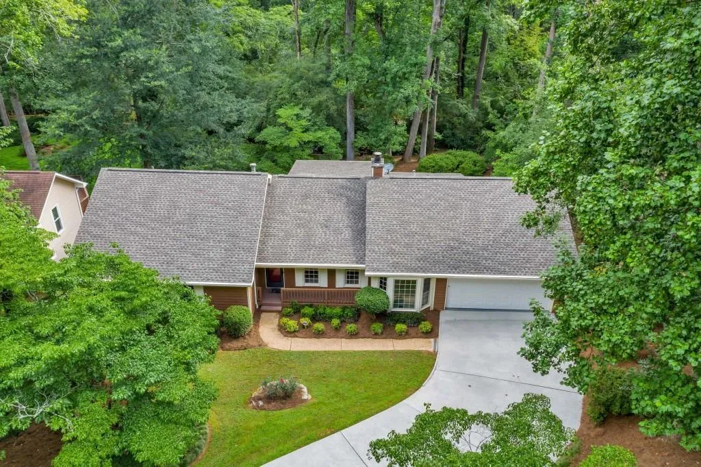 270 Mark Trail, Sandy Springs, Georgia 30328, 4 Bedrooms Bedrooms, ,3 BathroomsBathrooms,Residential,Sold,270 Mark Trail,6763552