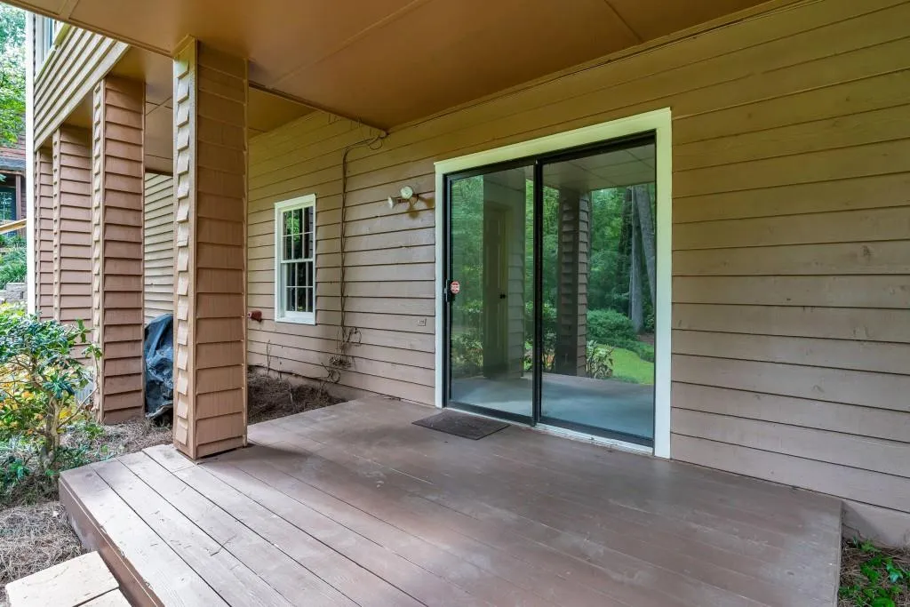 270 Mark Trail, Sandy Springs, Georgia 30328, 4 Bedrooms Bedrooms, ,3 BathroomsBathrooms,Residential,Sold,270 Mark Trail,6763552