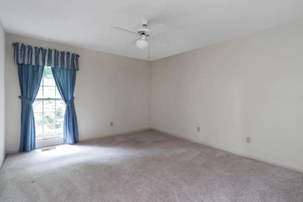 270 Mark Trail, Sandy Springs, Georgia 30328, 4 Bedrooms Bedrooms, ,3 BathroomsBathrooms,Residential,Sold,270 Mark Trail,6763552